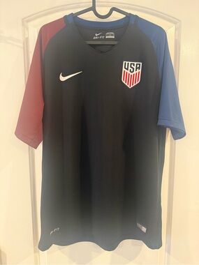 Nike US Soccer Team Jersey (2016).